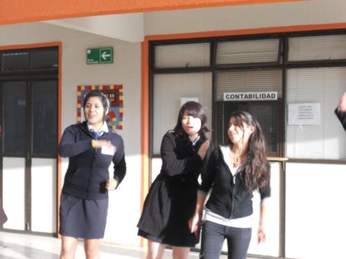 Gale4db5cc77a4a27_25042011_333pm.JPG